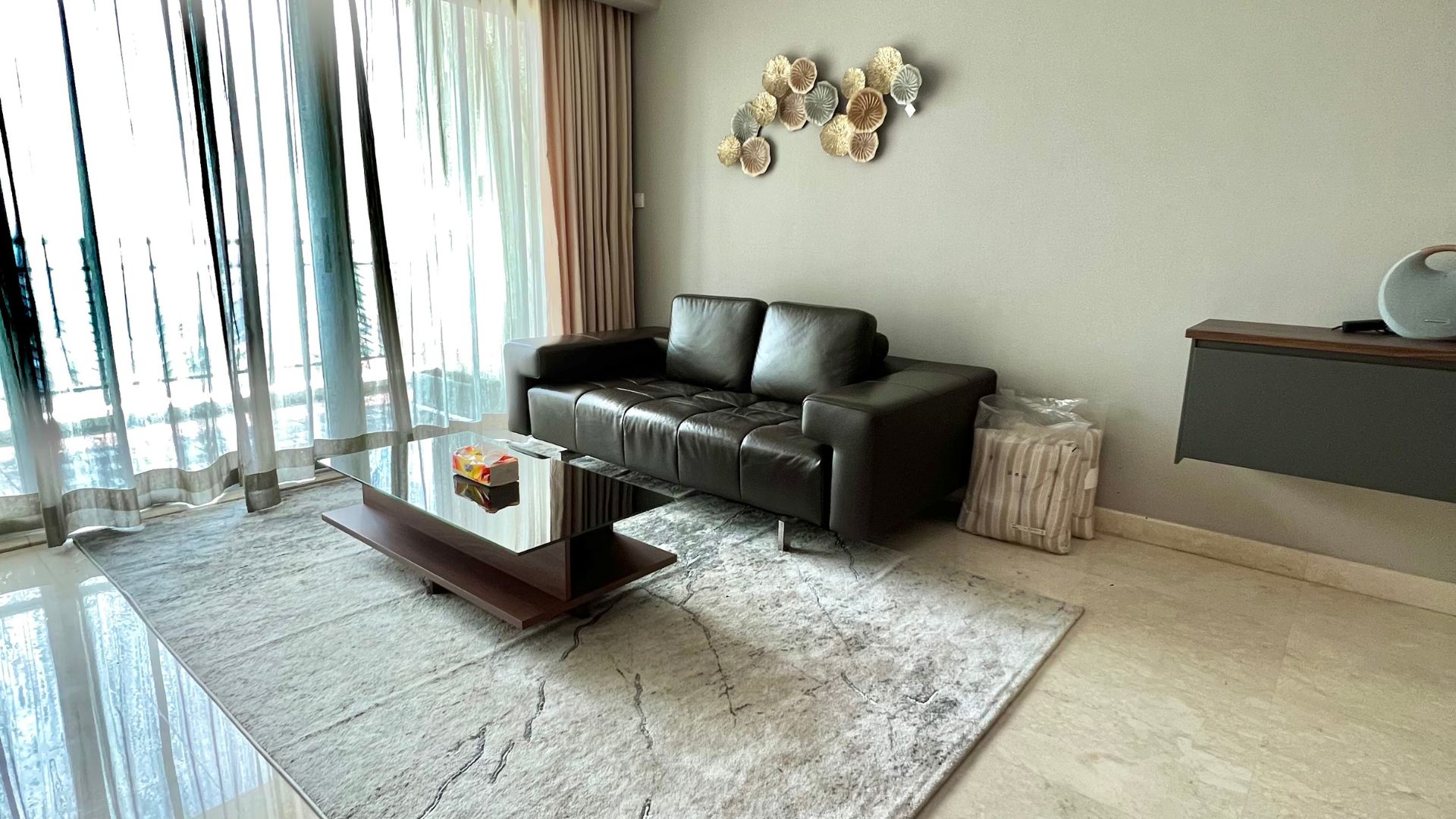PAKUBUWONO RESIDENCE-2BR-LIVING AREA ANGLE 1