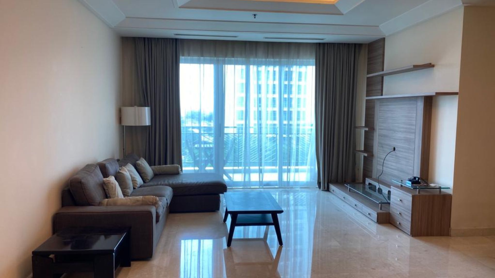 PAKUBUWONO RESIDENCE-2BR-LIVING AREA