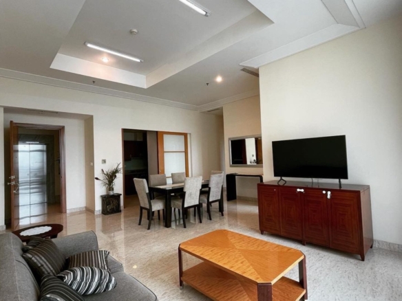 PAKUBUWONO RESIDENCE-2BR-LIVING & DINING AREA