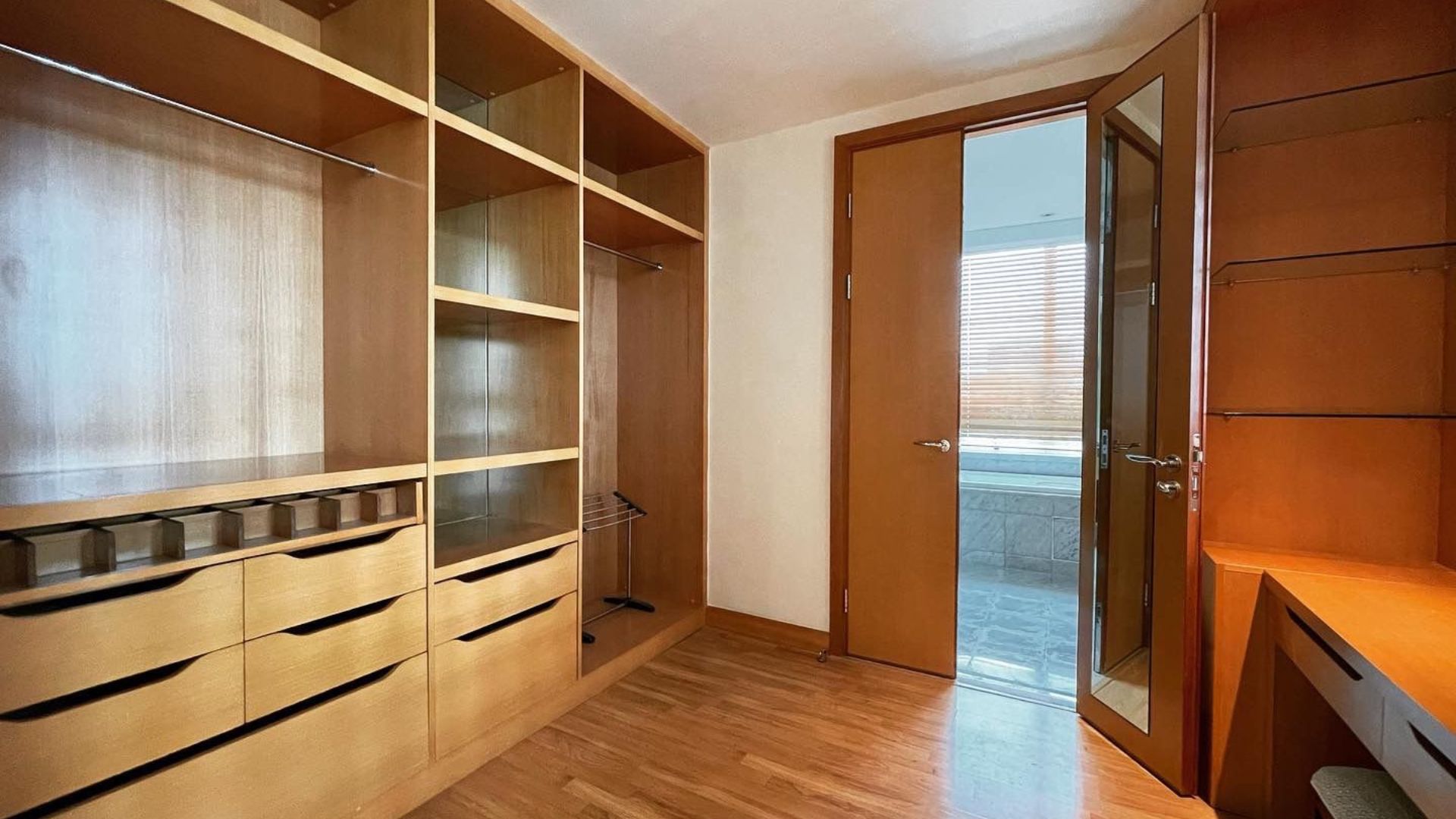 Modern 2BR Living in Prestigious Pakubuwono Residence