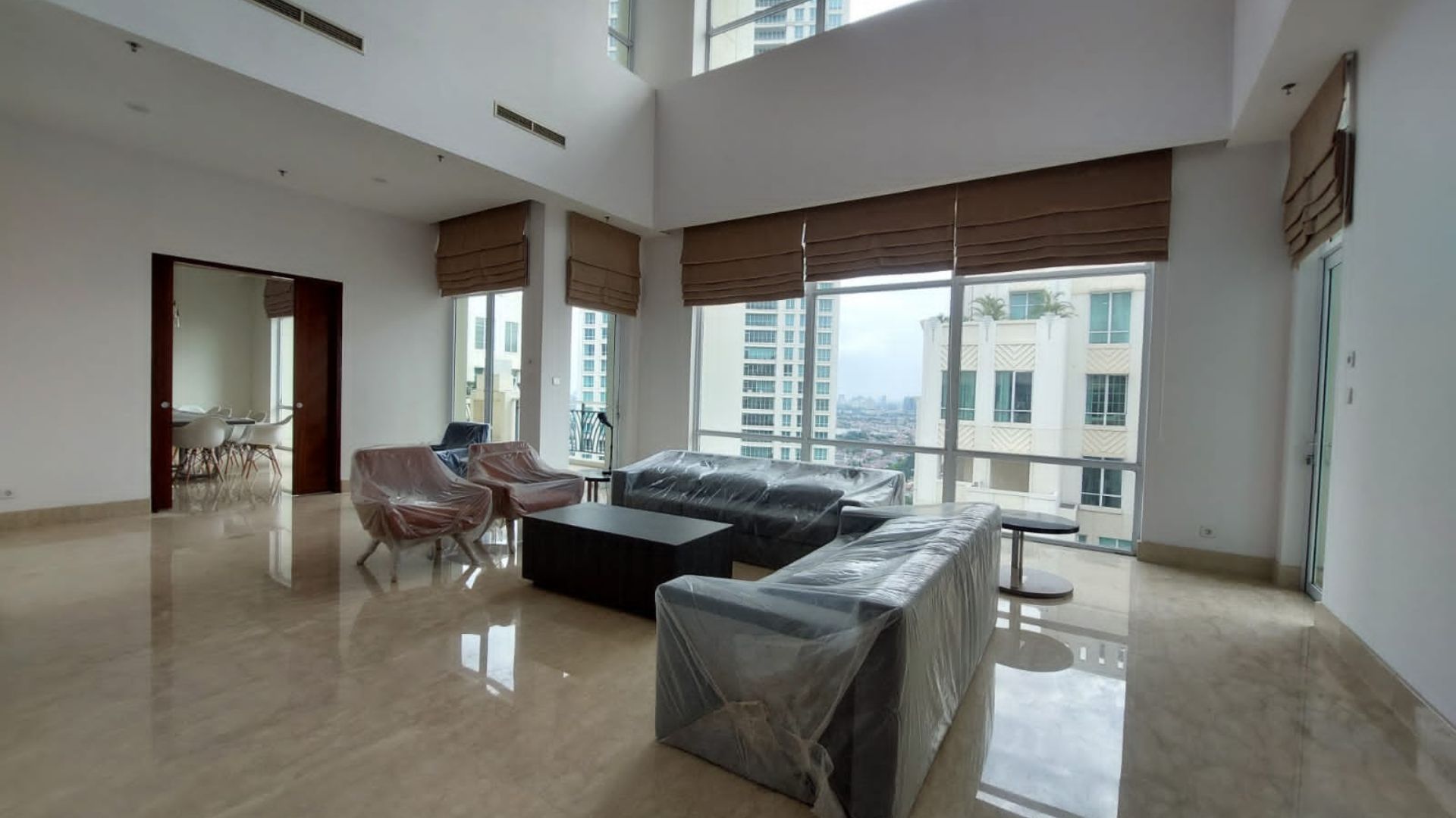 PAKUBUWONO RESIDENCE-5BR-LIVING AREA PAKUBUWONO RESIDENCE-5BR-LIVING AREA