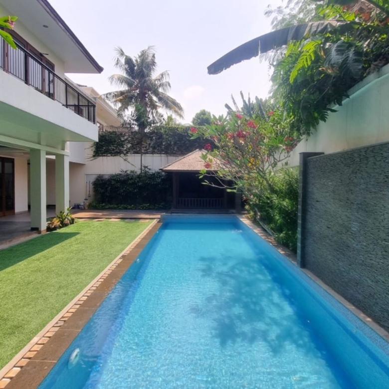 PEJATEN BARAT 2 NO 7A-5BR-SWIMMING POOL & BACKYARD