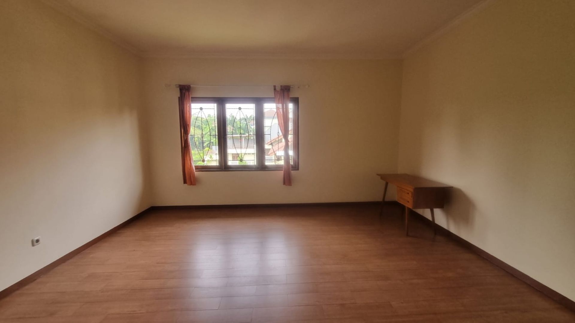 PEJATEN BARAT 4 No.8 KAV.C-4BR-BEDROOM 3 Private 4BR Family Stay in Prime Pejaten