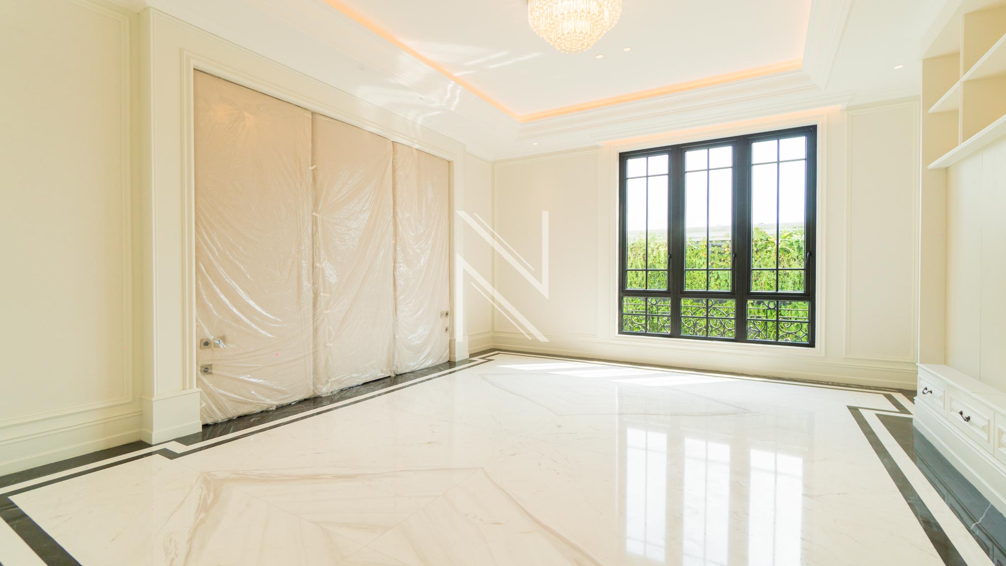 Elegant 4BR Family Home – Kebayoran Baru