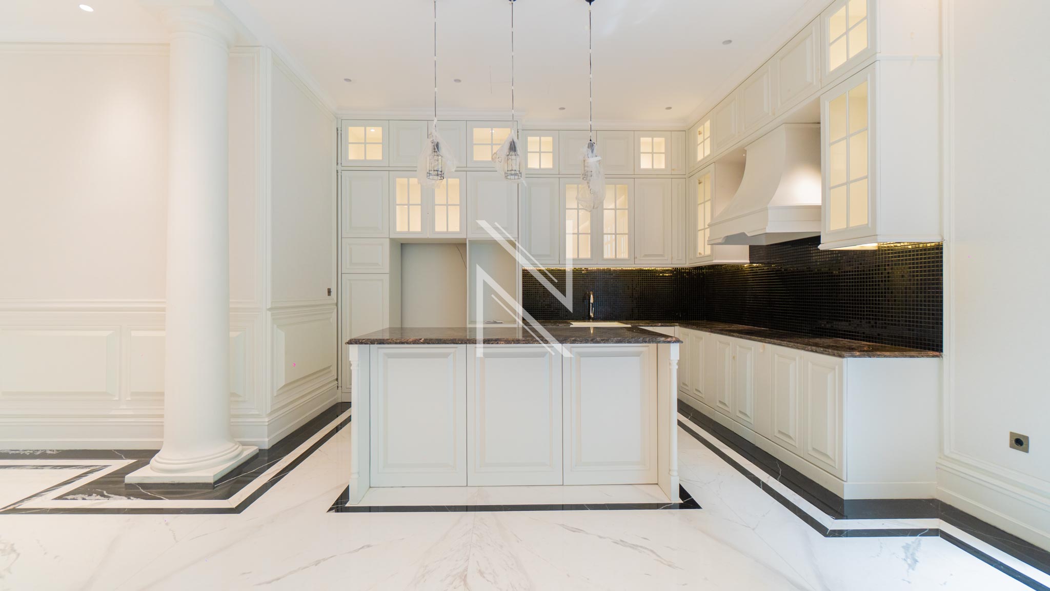 Elegant 4BR Family Home – Kebayoran Baru
