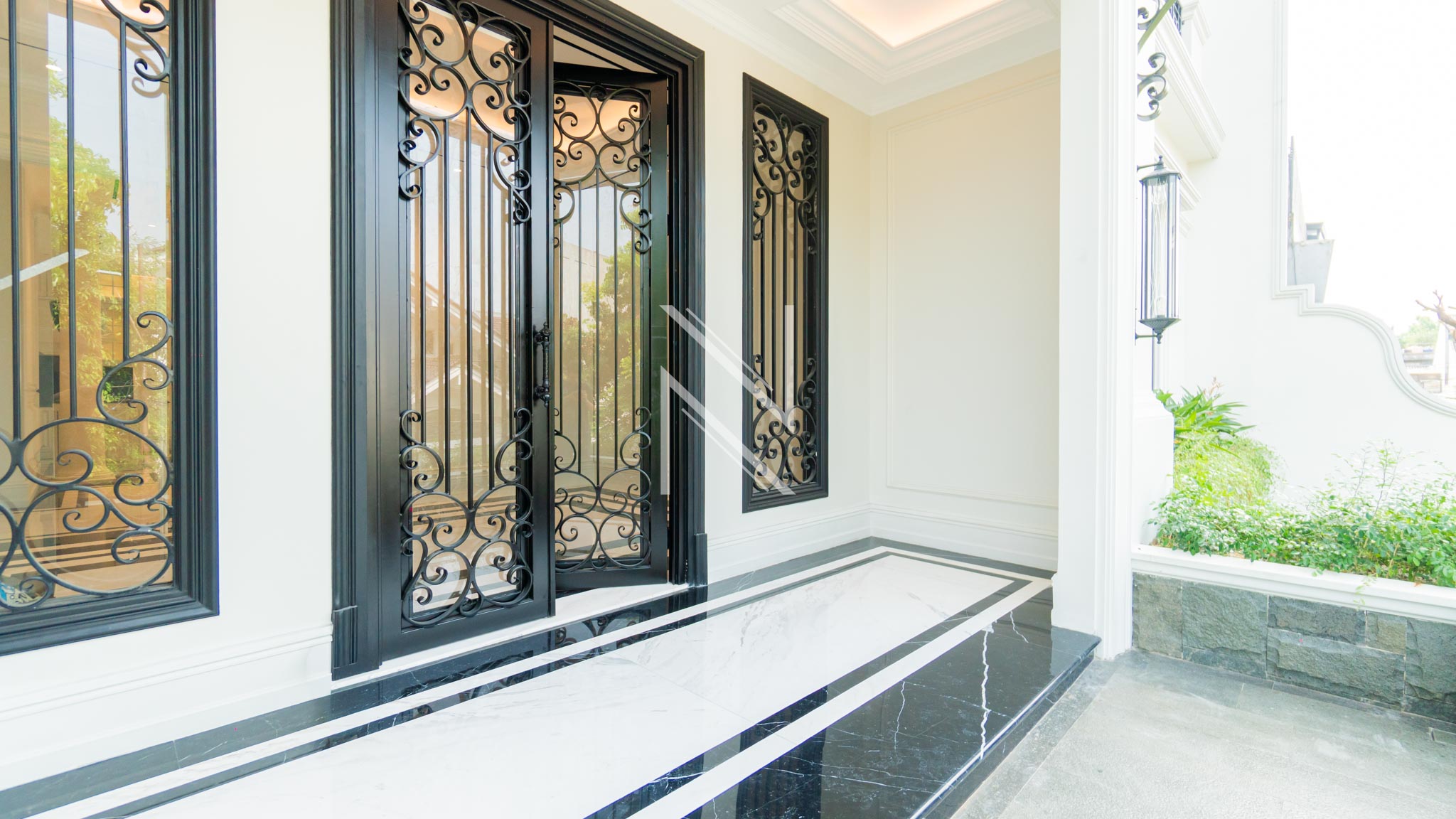 Elegant 4BR Family Home – Kebayoran Baru