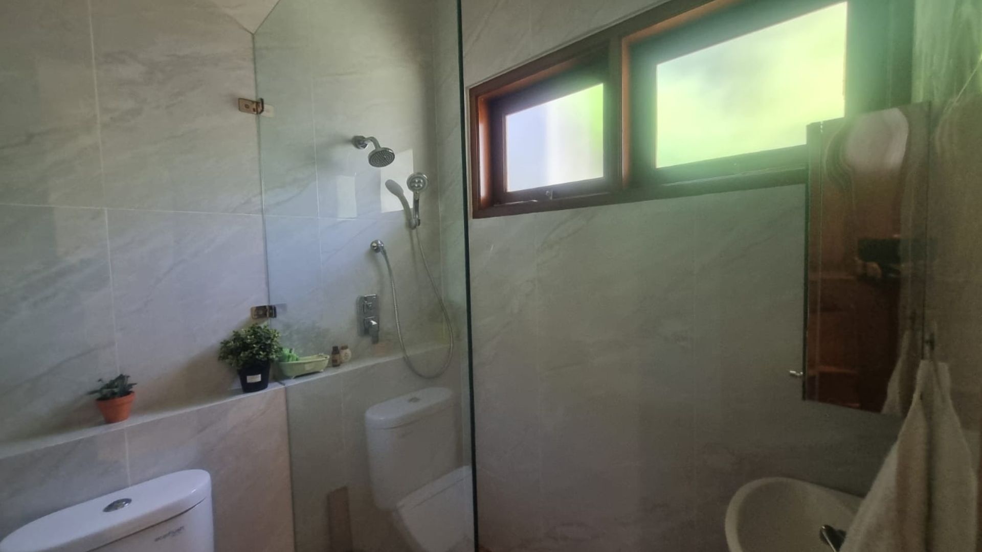 Elegant 4BR Home with Green Enviroment – Pondok Indah