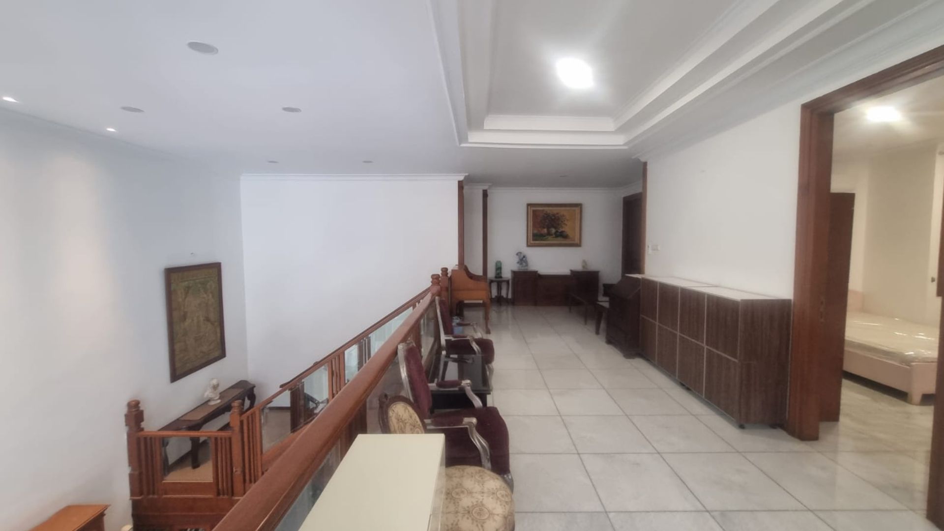 Elegant 4BR Home with Green Enviroment – Pondok Indah
