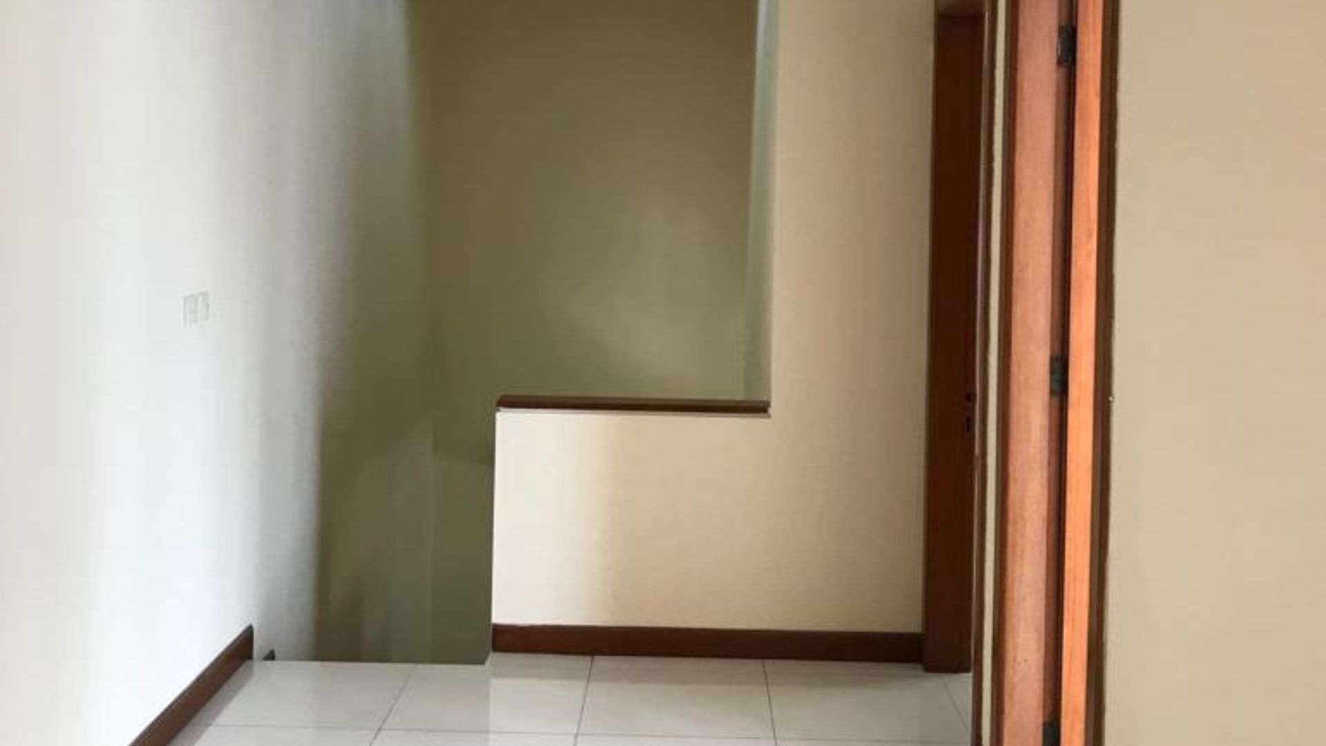 PONDOK INDAH-4BR-SECOND FLOOR Prestigious 4BR Family Home