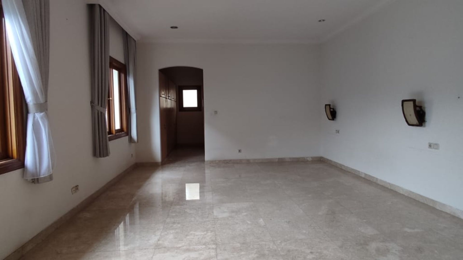 PONDOK INDAH-5BR-BEDROOM 1 Luxurious 5BR for Familiy Residence – Pondok Indah