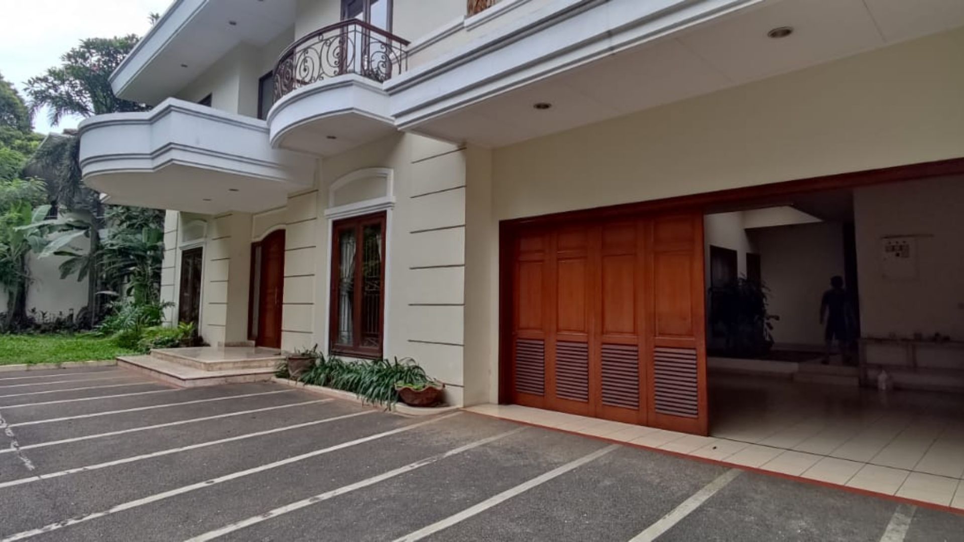 PONDOK INDAH-5BR-GARAGE Luxurious 5BR for Familiy Residence – Pondok Indah