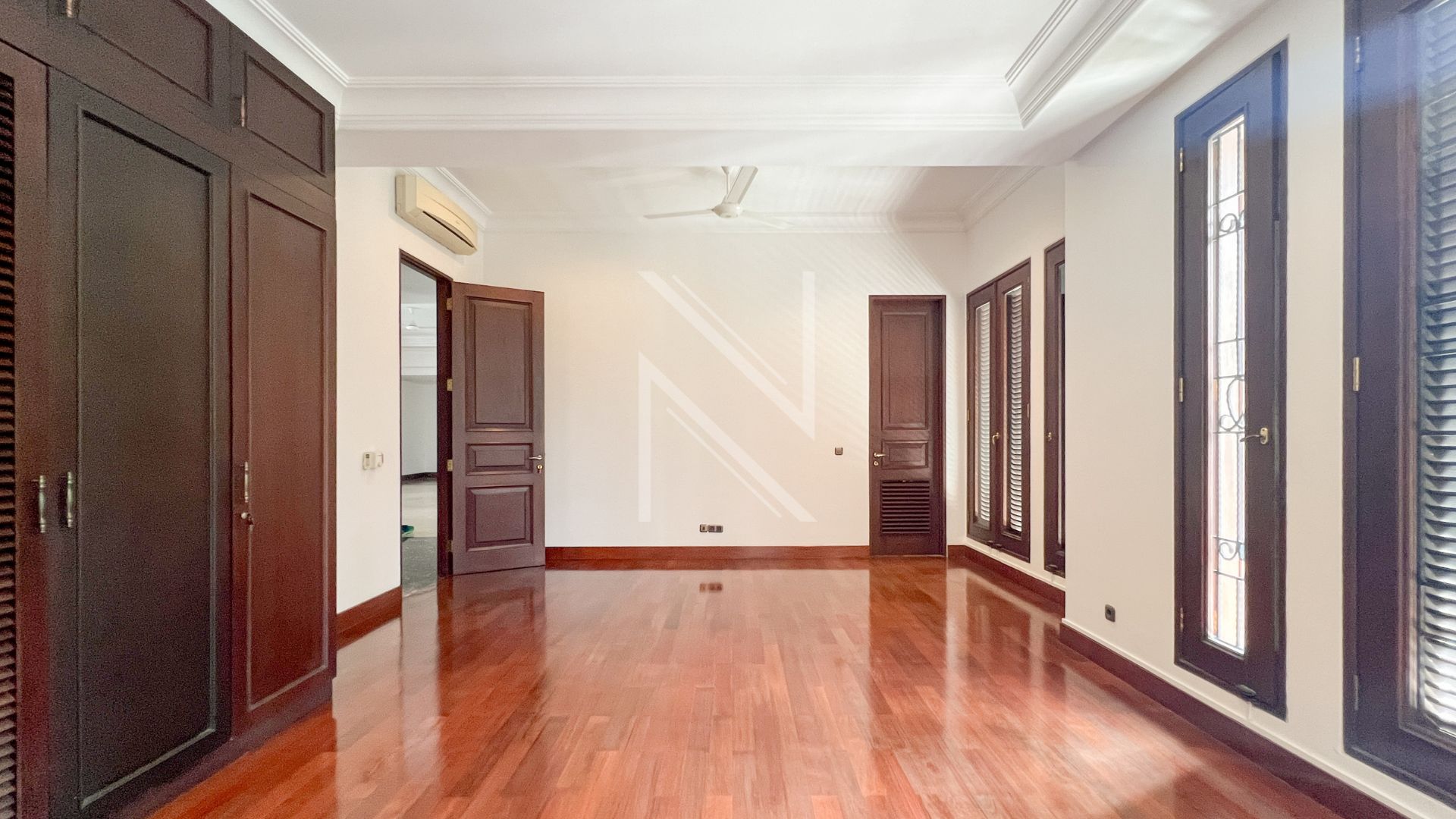 PONDOK INDAH – NO PNDIND237 – BEDROOM1 Premium 4BR Home for Family Comfort
