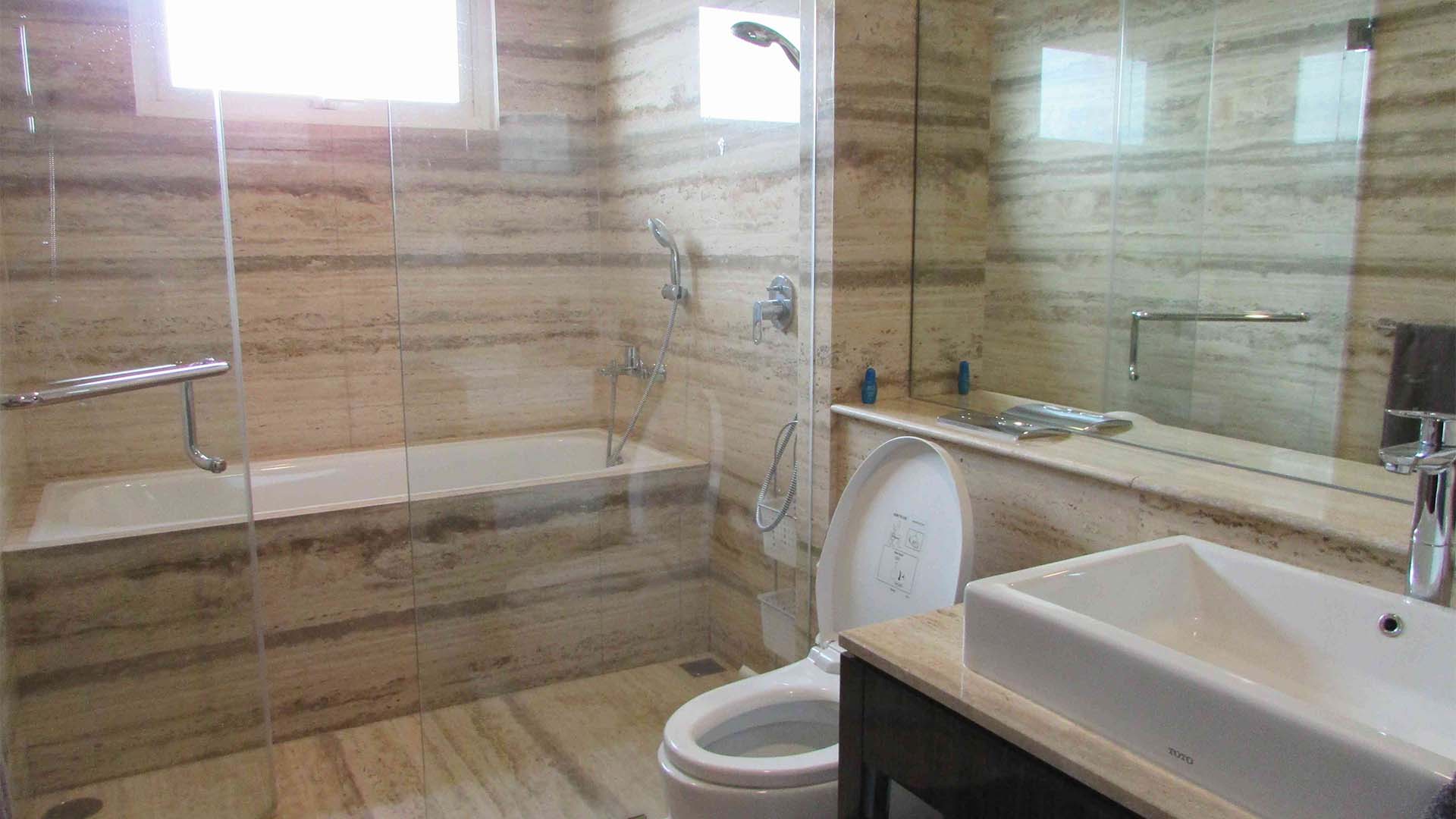PONDOK INDAH RESIDENCE-3BR-BATHROOM Spacious 3BR Living at Pondok Indah Residence