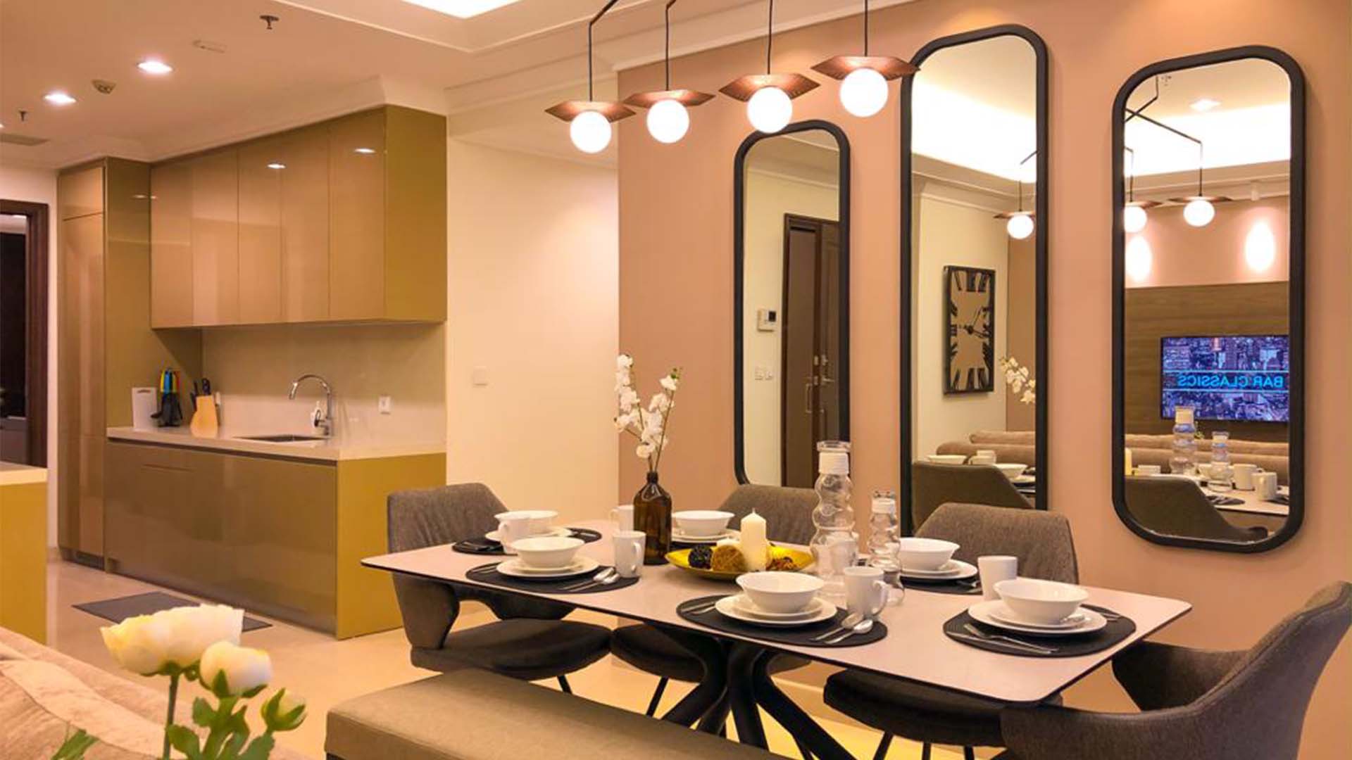 PONDOK INDAH RESIDENCE-3BR-DINING AREA Luxury 3BR Living at Pondok Indah Residence