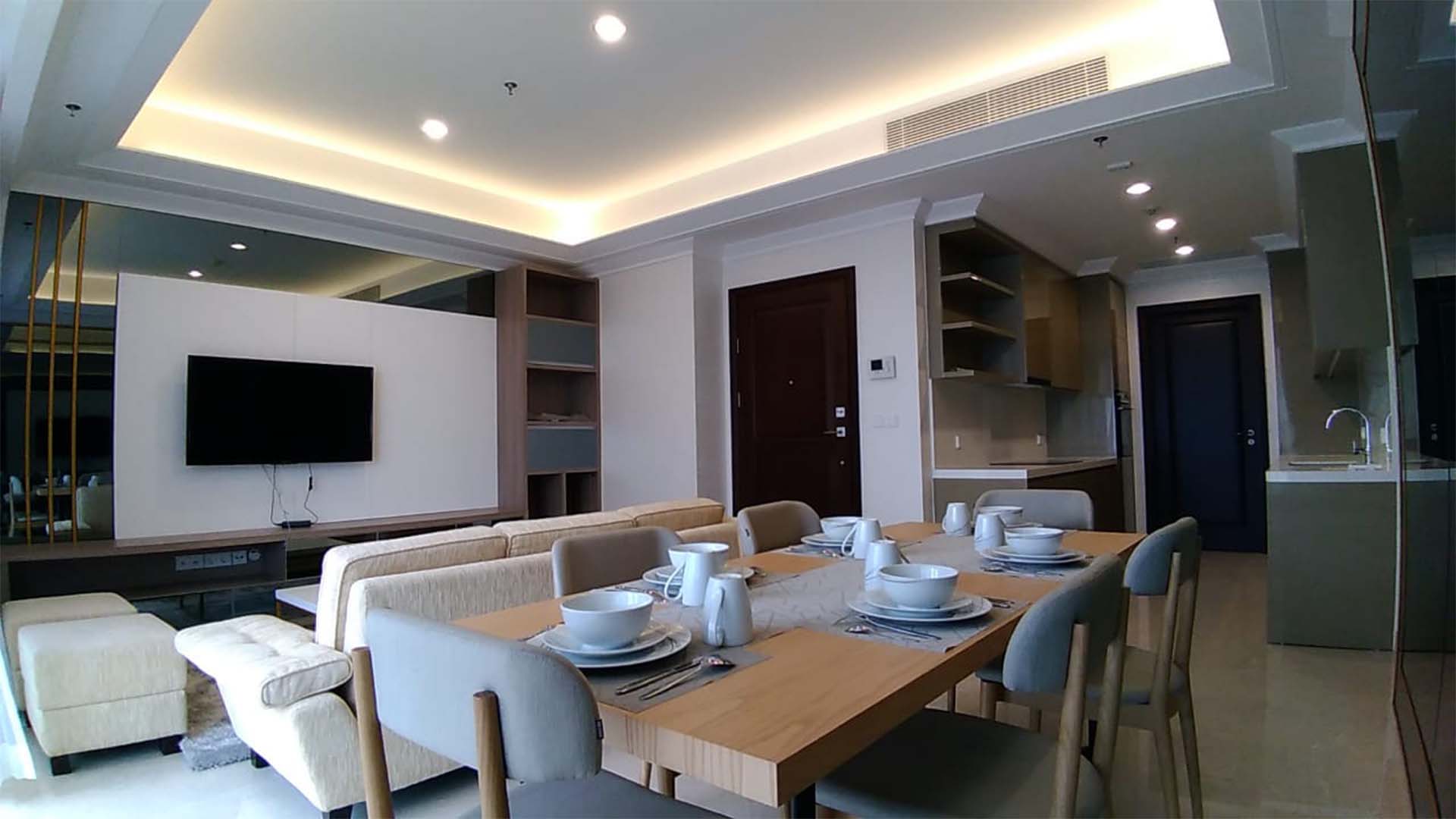PONDOK INDAH RESIDENCE-3BR-DINING & LIVING AREA Refined 3BR Living at Pondok Indah Residence