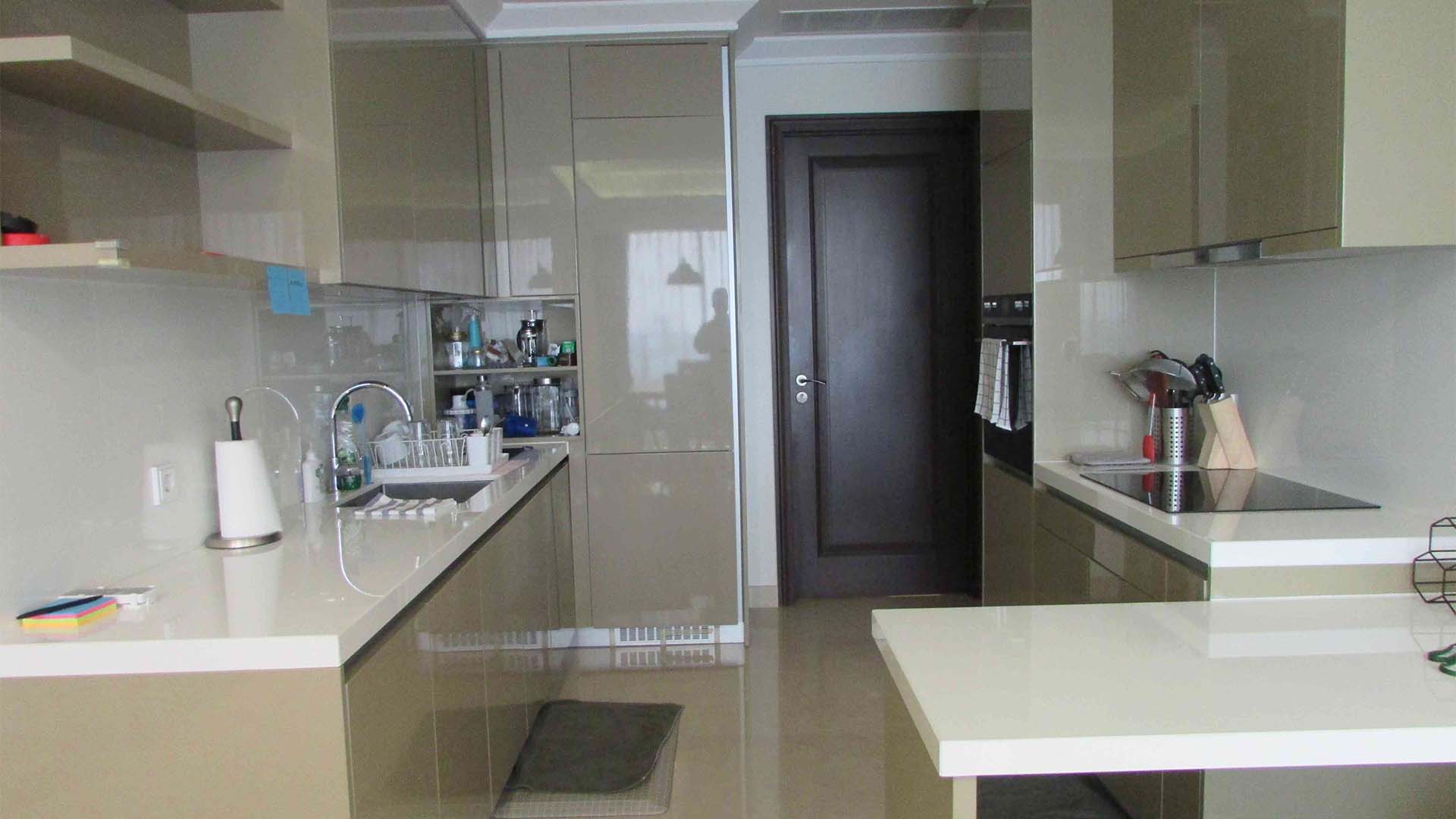 PONDOK INDAH RESIDENCE-3BR-KITCHEN AREA Spacious 3BR Living at Pondok Indah Residence