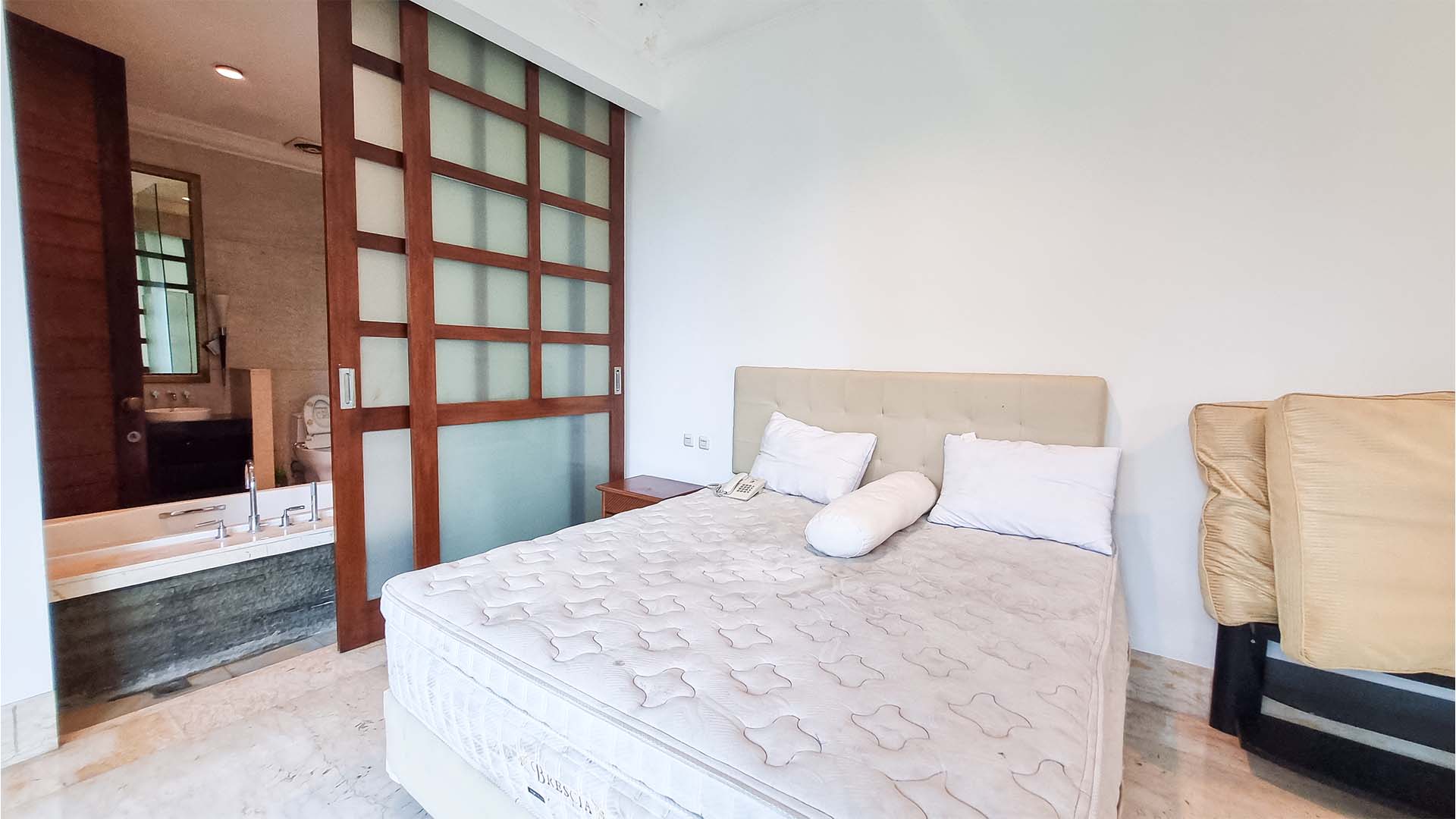PURI MUTIARA 6-5BR-BEDROOM 3 Refined 5BR for Spacious Living at Cilandak