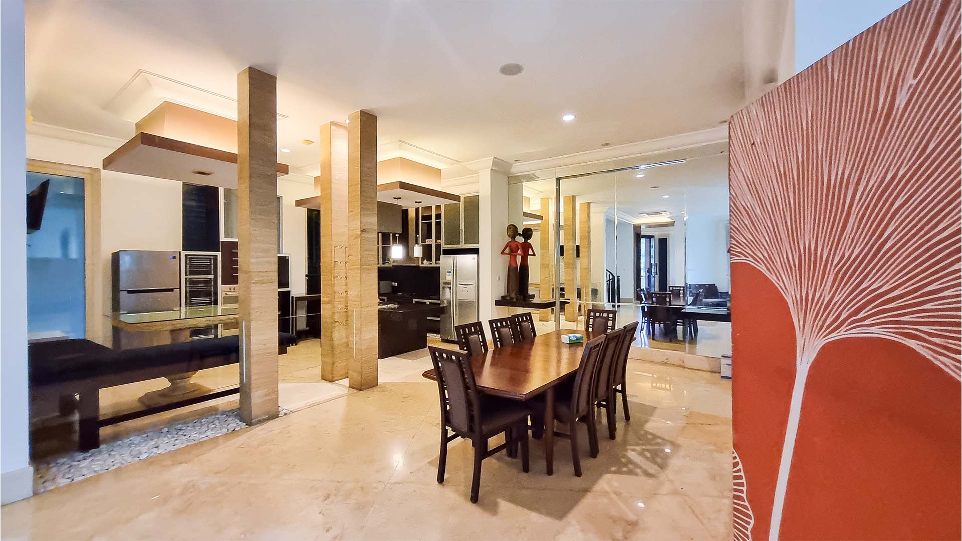 PURI MUTIARA 6-5BR-DINING AREA Refined 5BR for Spacious Living at Cilandak