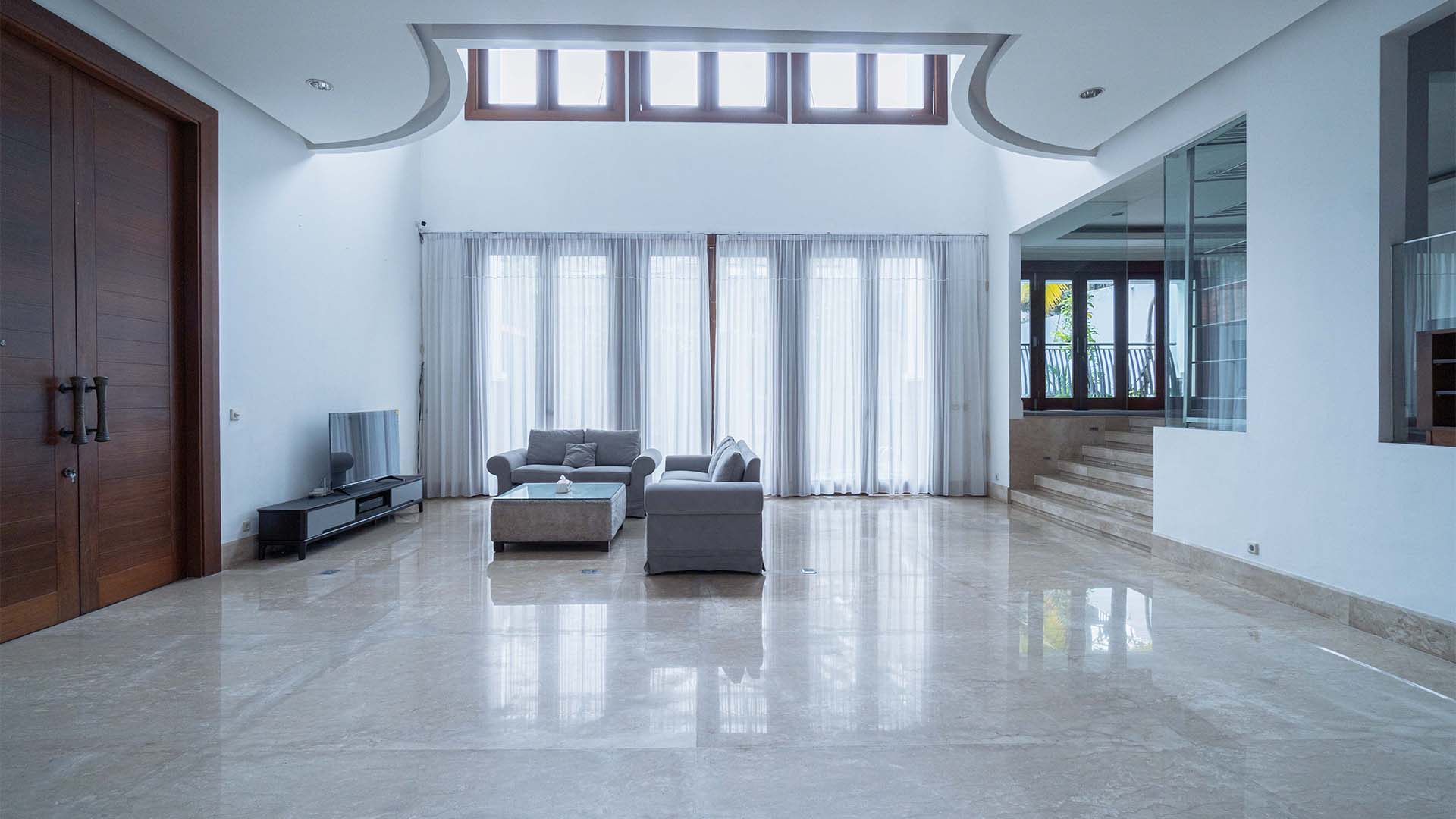 PURI MUTIARA 6-5BR-LIVING AREA Generous 5BR Residence for Family Comfort