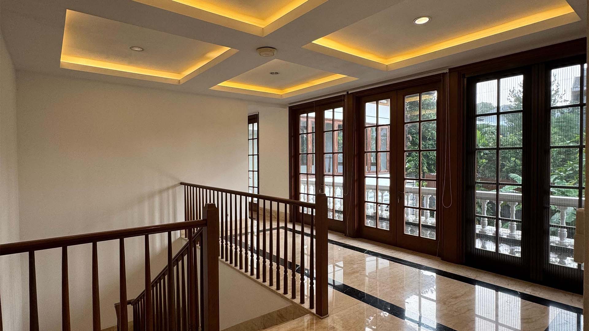 PURI MUTIARA 6-6BR-FAMILY AREA AT SECOND FLOOR Expansive 6BR for Large Families at Cilandak