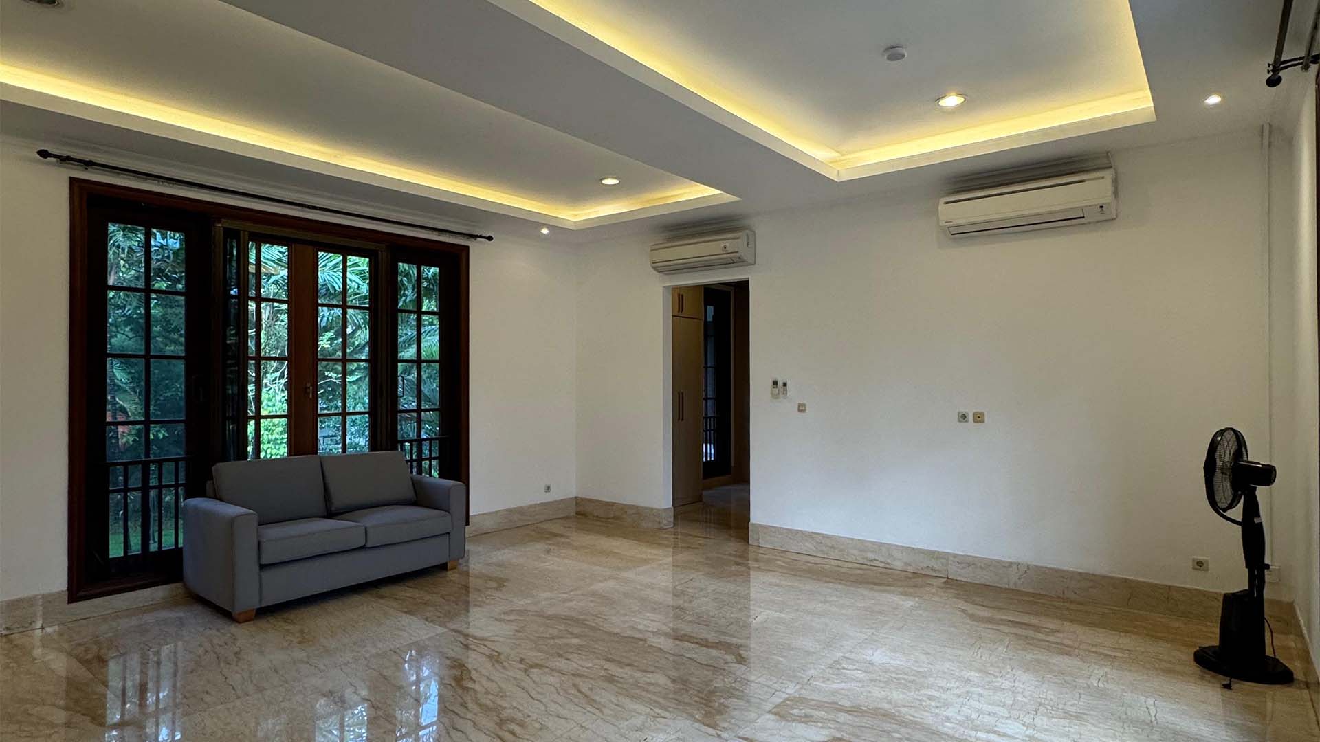 PURI MUTIARA 6-6BR-LIVING AREA AT SECOND FLOOR Expansive 6BR for Large Families at Cilandak