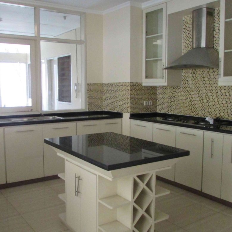 PURI SAKTI 2-4BR-KITCHEN AREA