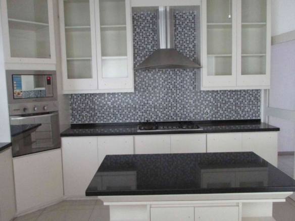 PURI SAKTI 2-4BR-KITCHEN AREA