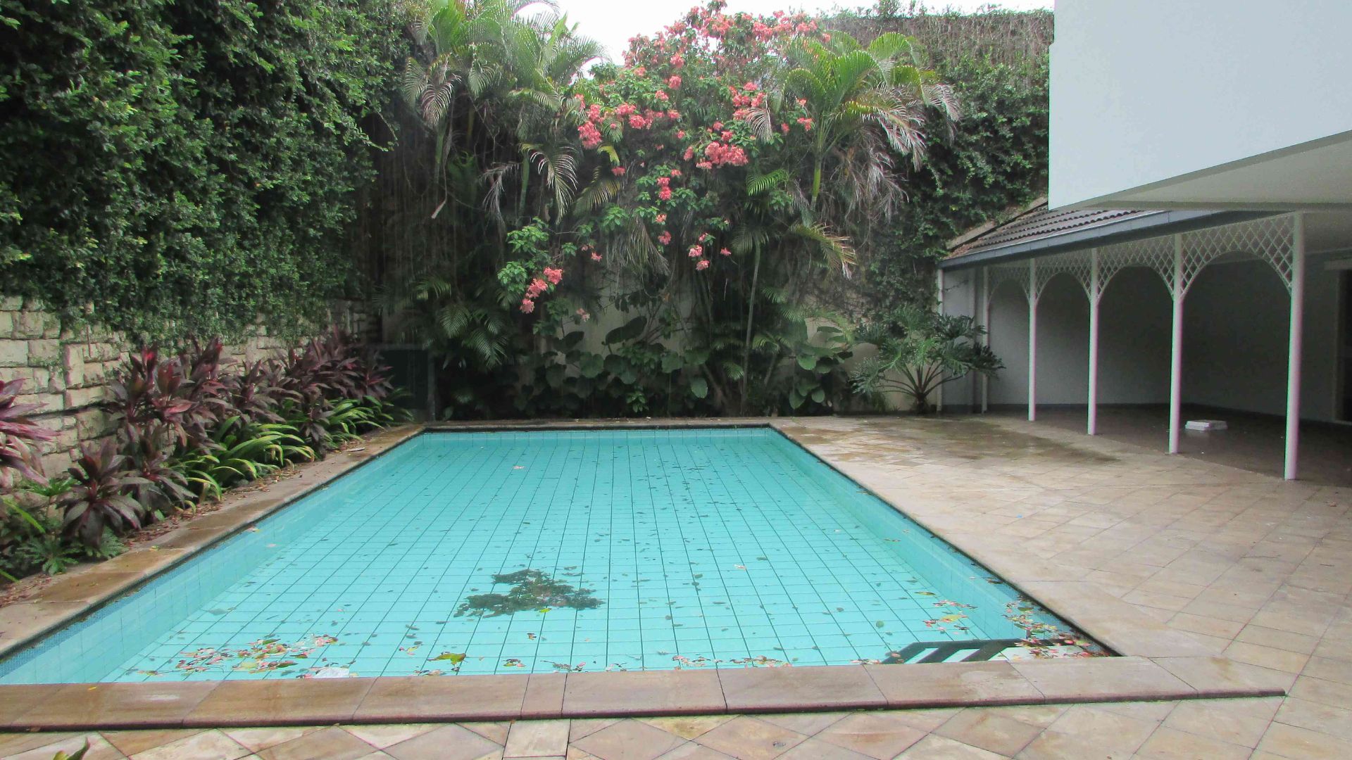 PURI SAKTI 2-4BR-SWIMMING POOL