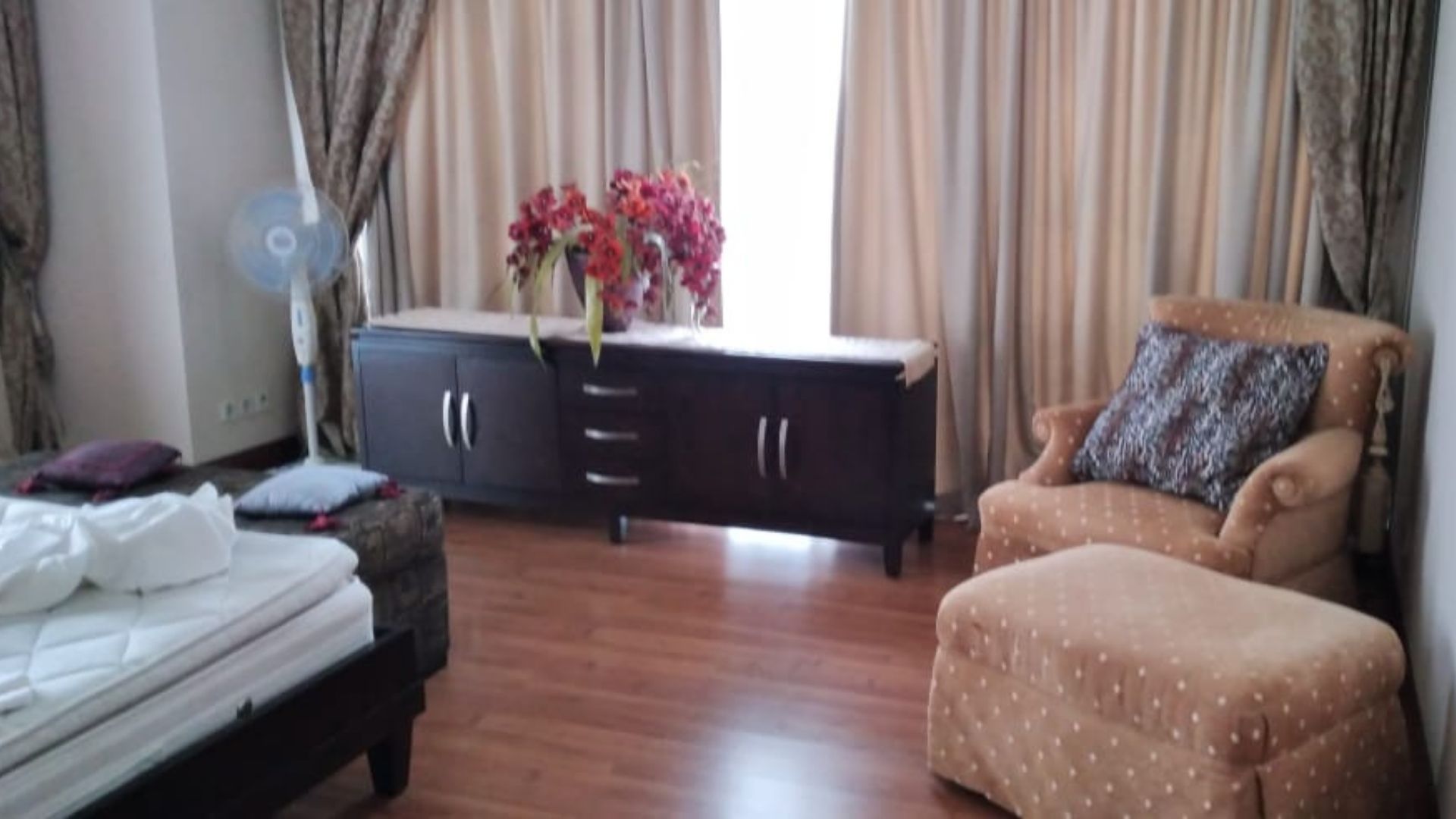 Pakubuwono Residence-3BR-Bedroom (1) For Rent Apartment South Jakarta Kebayoran Baru – Spacious 3+1BR in Pakubuwono Residence