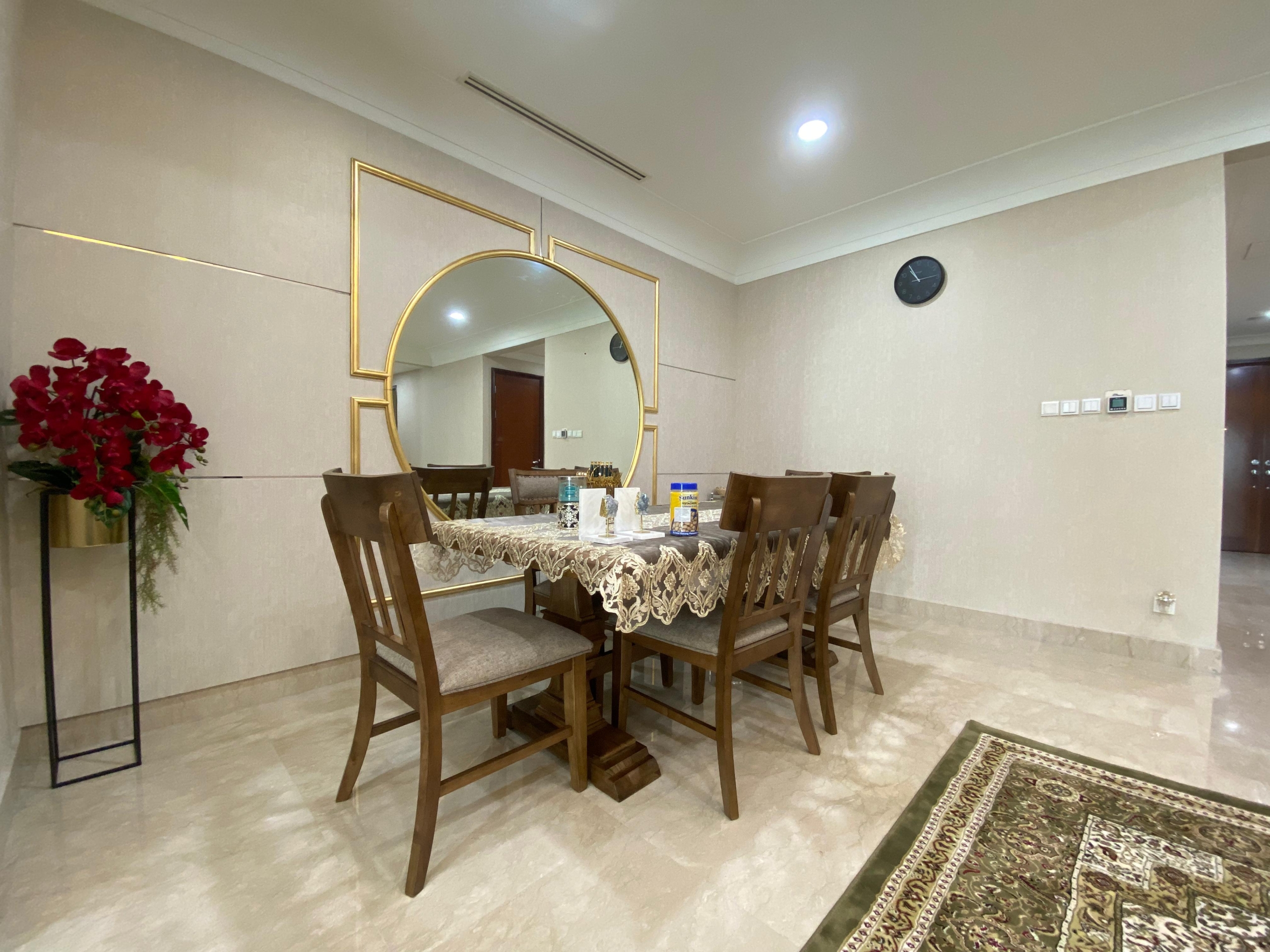 Pakubuwono Residence-3BR-Dining Table Elegant 3BR Family Living at Pakubuwono Residence
