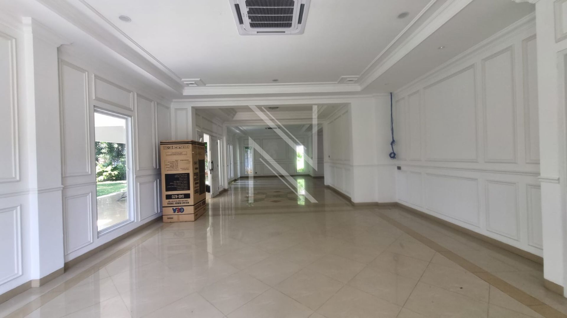 Pejaten Barat PJTN263 – HALLWAY Generous 5BR Family Living – Pejaten