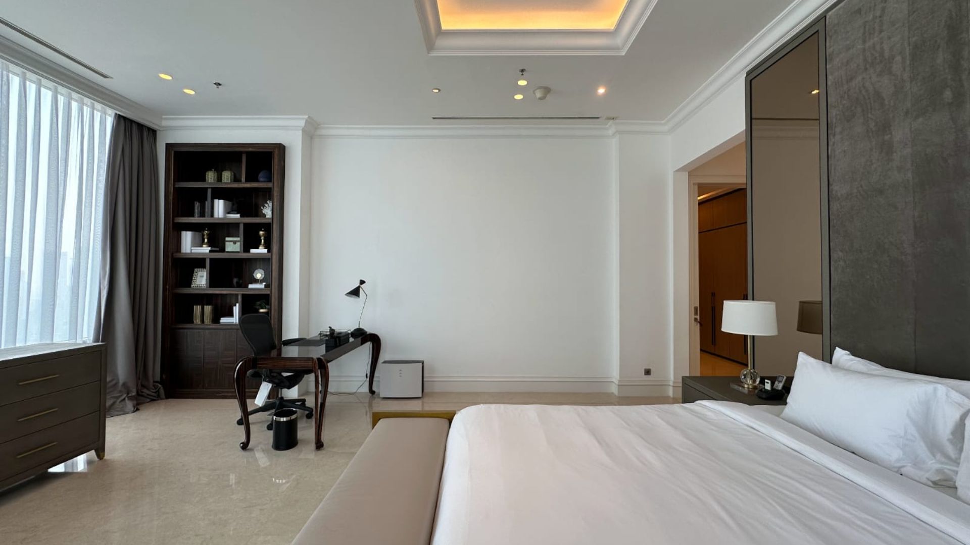Luxurious 4BR Family Stay at Raffles Residence