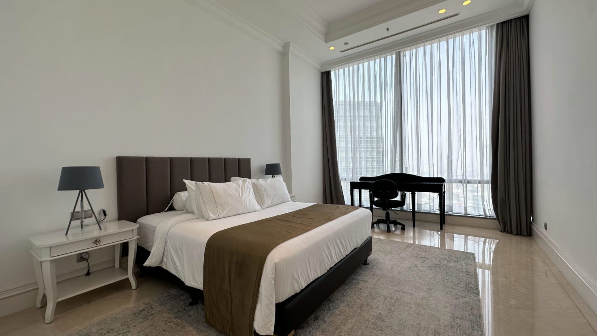 Luxurious 4BR Family Stay at Raffles Residence