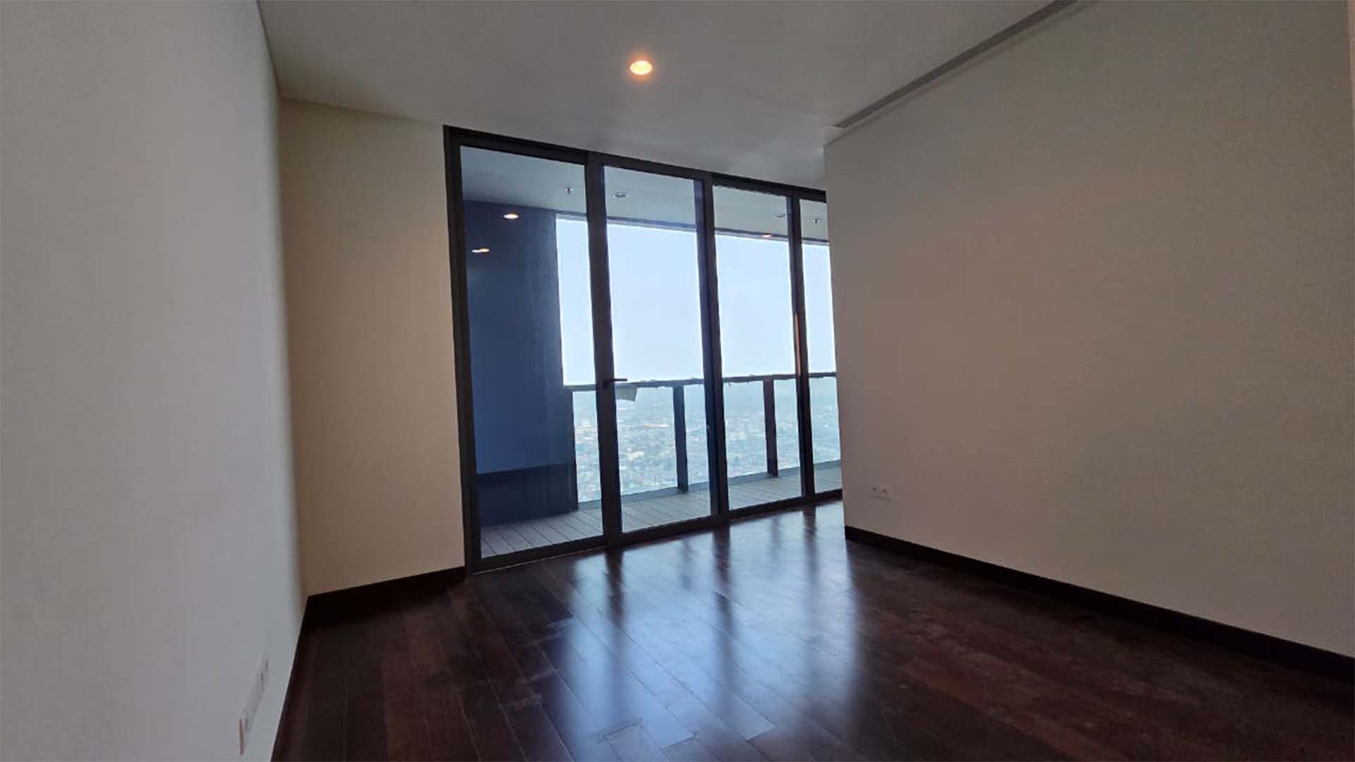 Refined 3+1BR Residence at Savyavasa