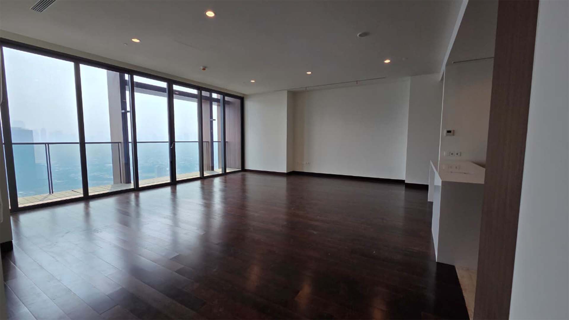Refined 3+1BR Residence at Savyavasa