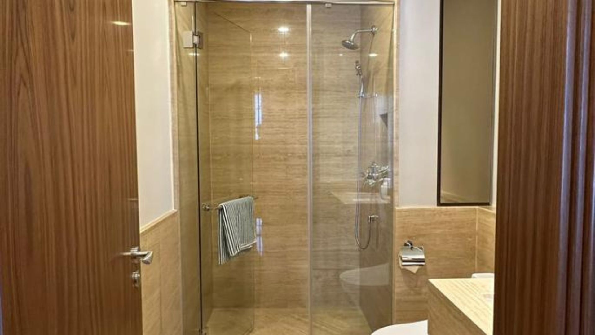 Modern 2BR Living at South Hills