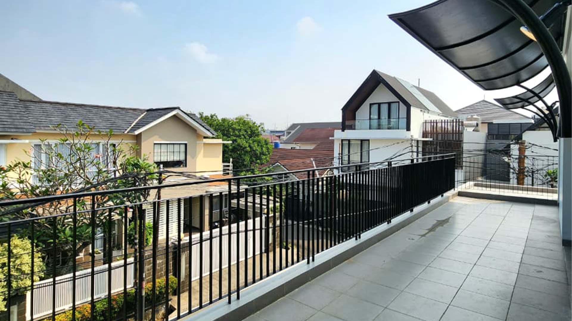 TAMPAK SIRING-5BR-BALCONY Cipete – Spacious 5BR with Big Layout