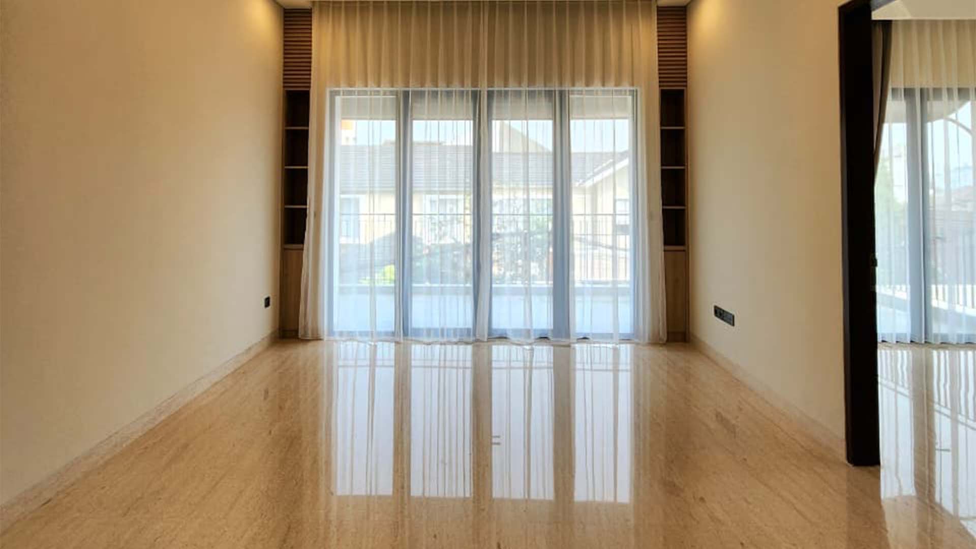 TAMPAK SIRING-5BR-FAMILY AREA AT SECOND FLOOR Cipete – Spacious 5BR with Big Layout