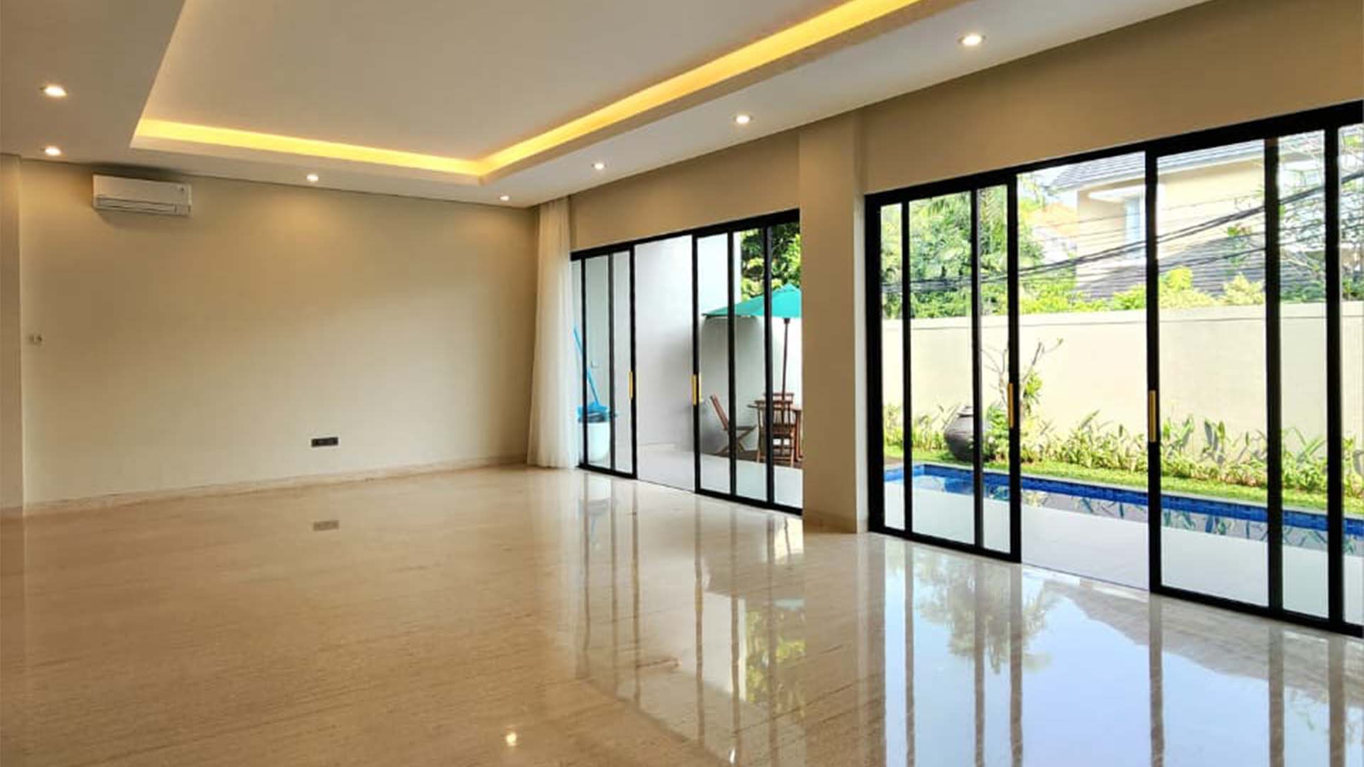 TAMPAK SIRING-5BR-LIVING AREA Cipete – Spacious 5BR with Big Layout