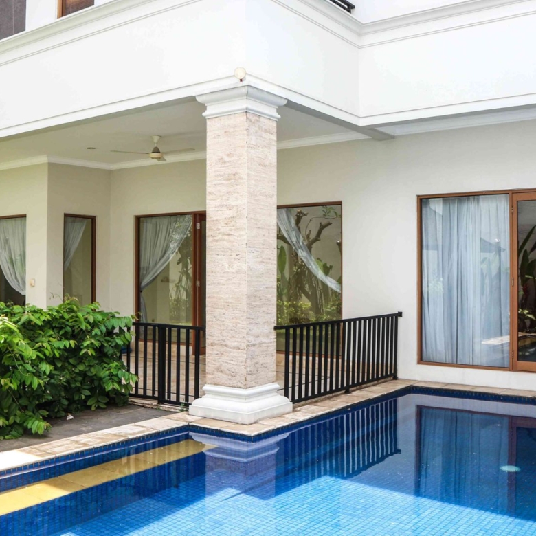 TEROGONG KECIL F77B-5BR-SWIMMING POOL