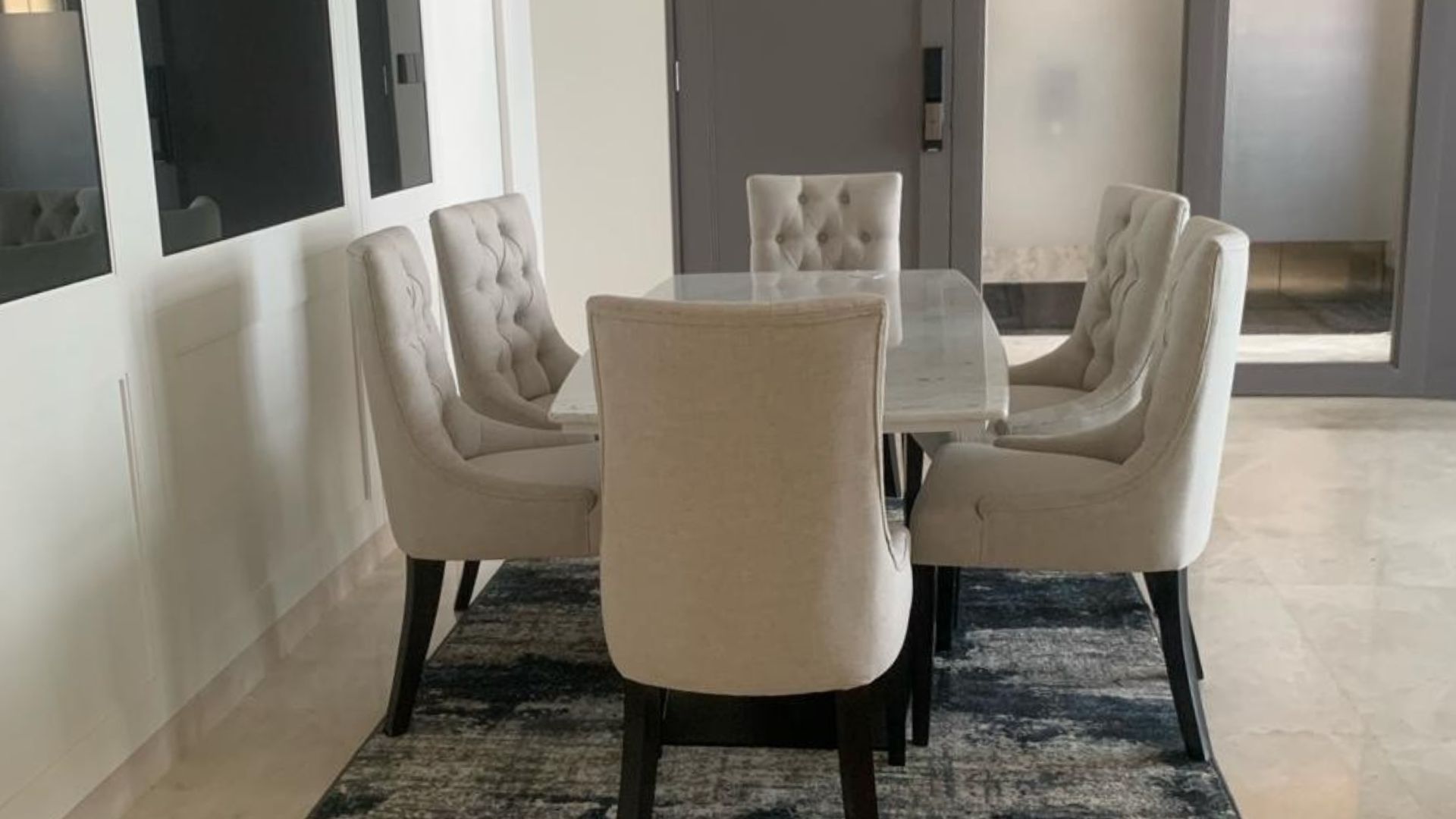 THE STATURE-3+1BR-DINING AREA ANGLE 1 For Rent Apartment Central Jakarta Menteng – Elegant 3+1BR Residence at The Stature