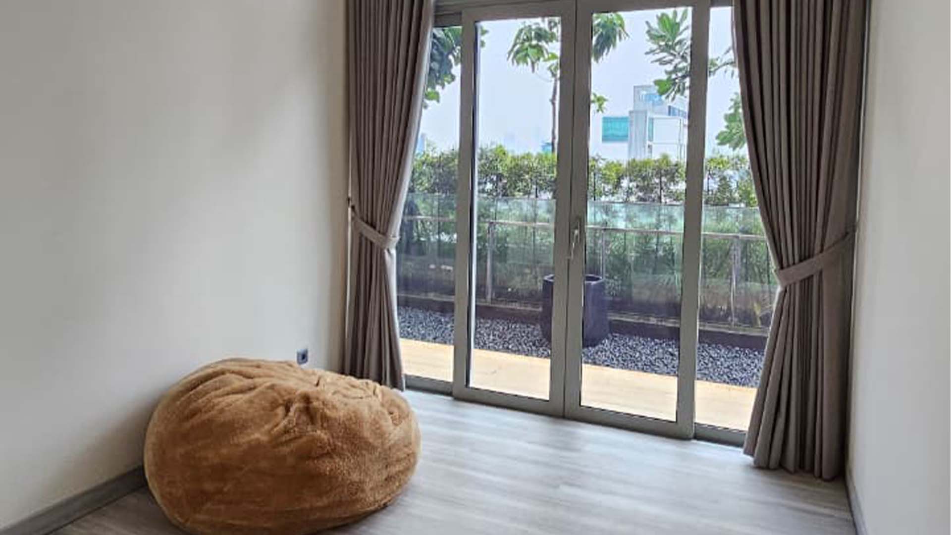 Spacious 3+1BR Residence at The Stature