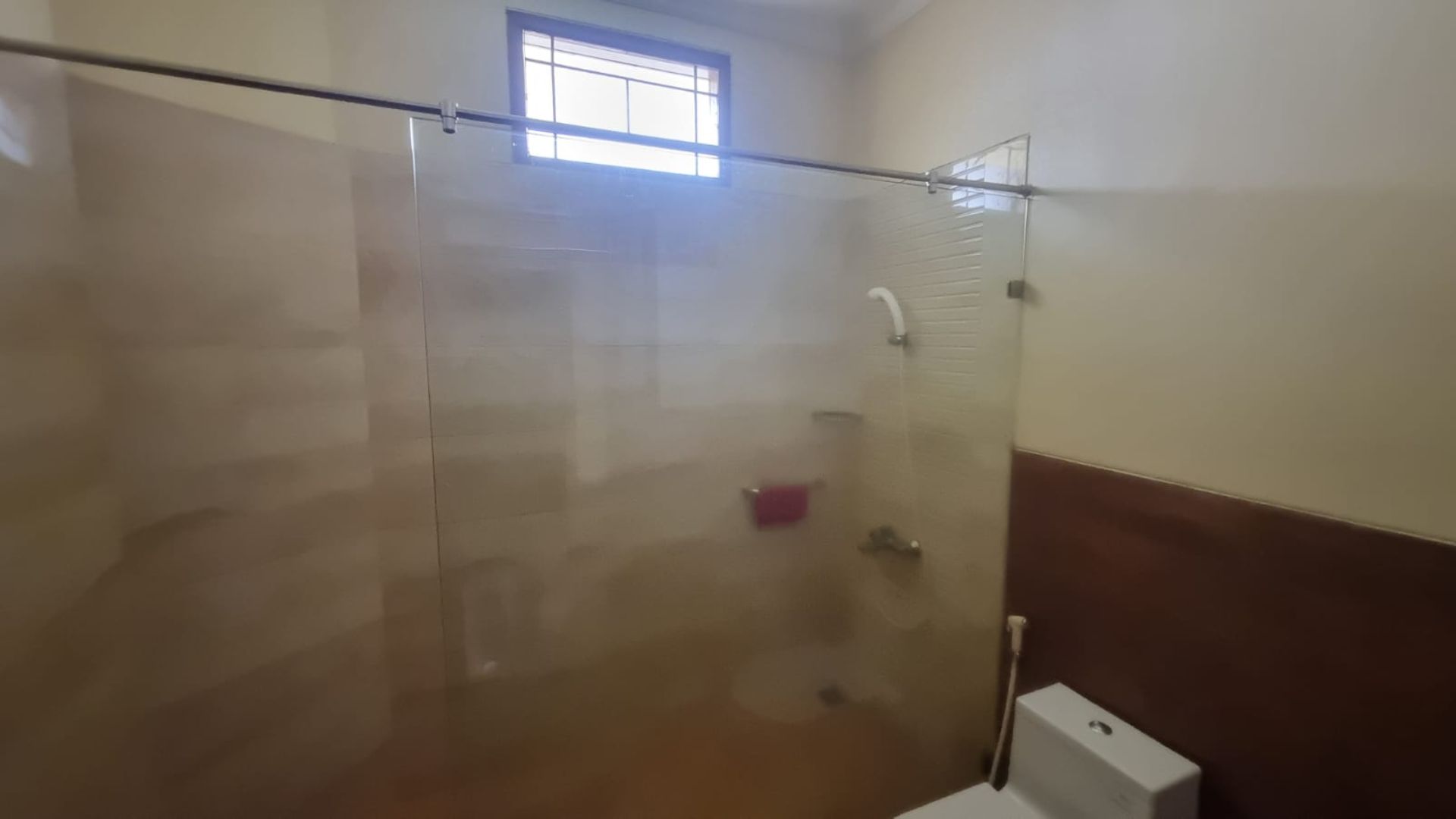 TIMBUL No.24A-5BR-BATHROOM 2 Prestigious 5BR Family Home in Pejaten