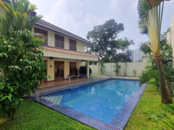 TIMBUL No.24A-5BR-SWIMMING POOL & BACKYARD