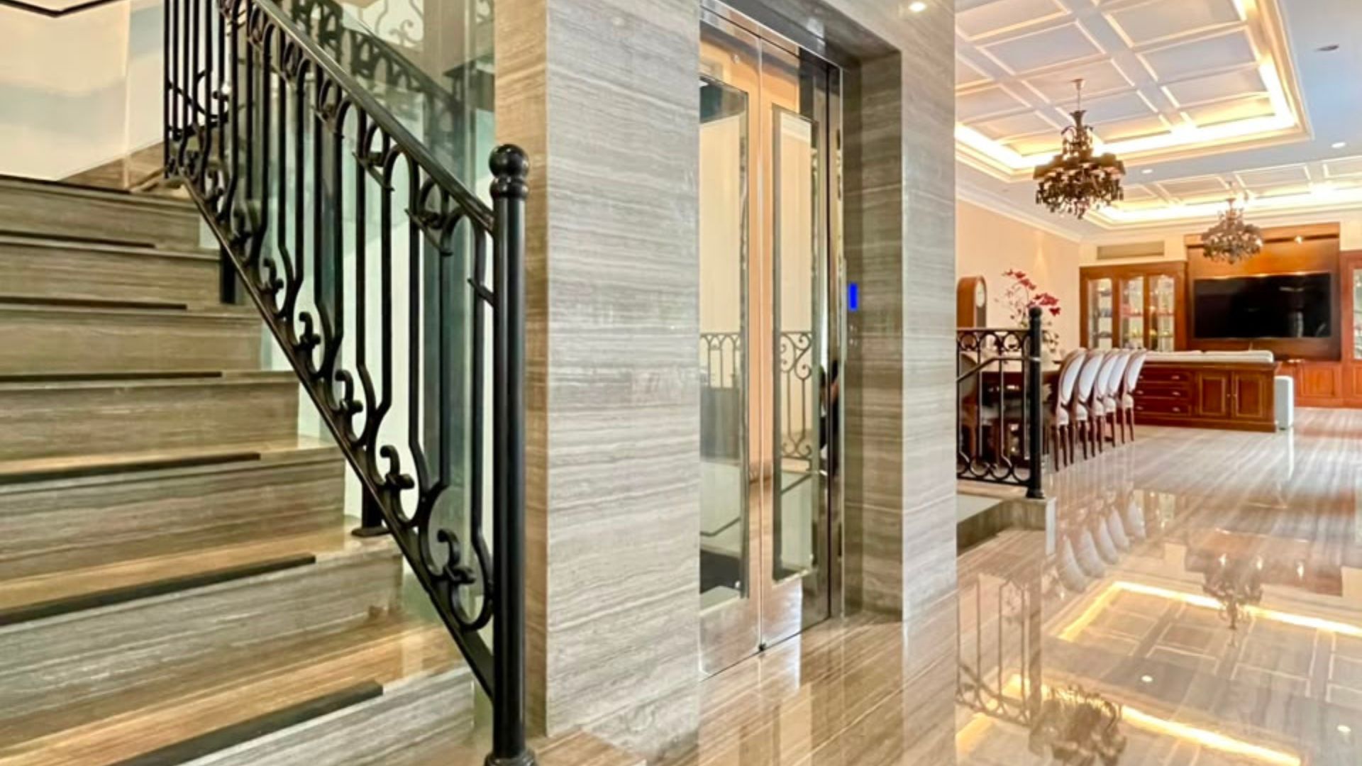 TIRTAYASA 1 NO.40A-5BR-STAIRS & LIFT Luxury 5BR Home for Refined Family Living