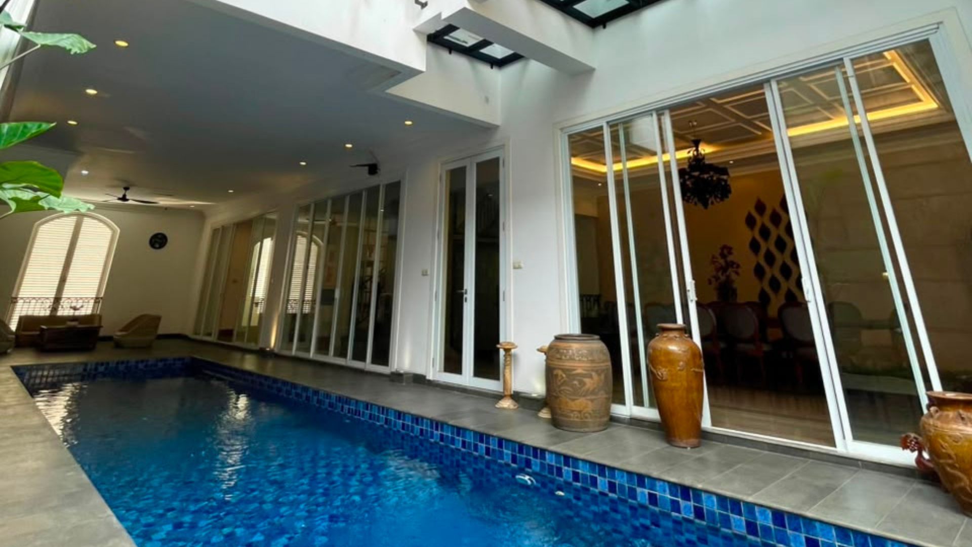TIRTAYASA 1 NO.40A-5BR-SWIMMING POOL Luxury 5BR Home for Refined Family Living