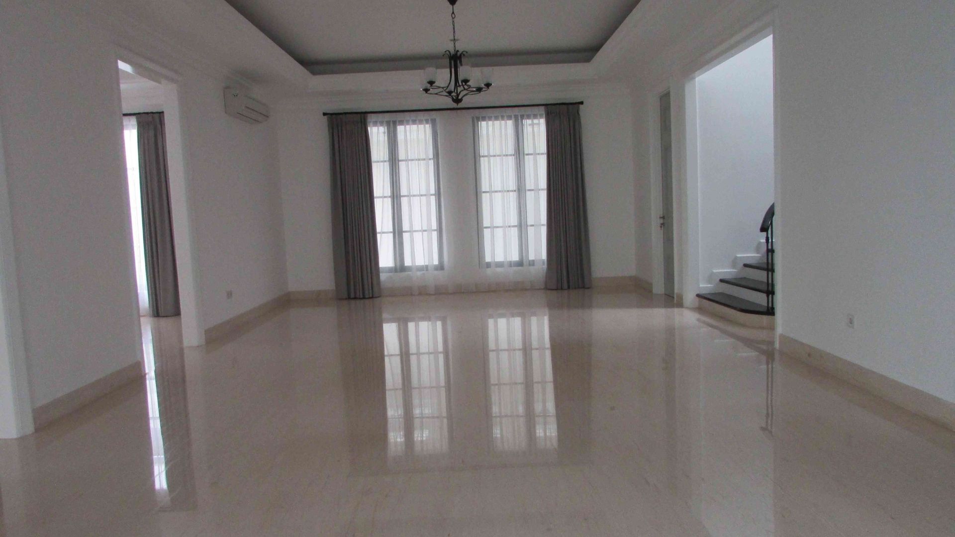 Prestigious 5BR Family Home at Cilandak