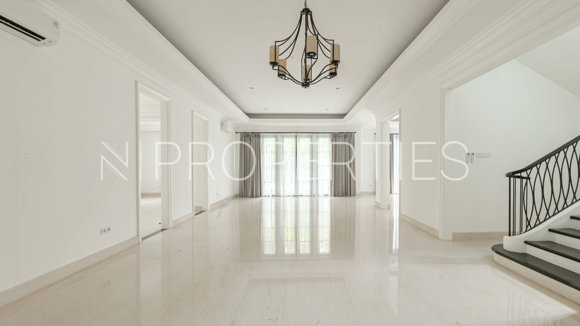 Grand 5BR Family Estate at Cilandak