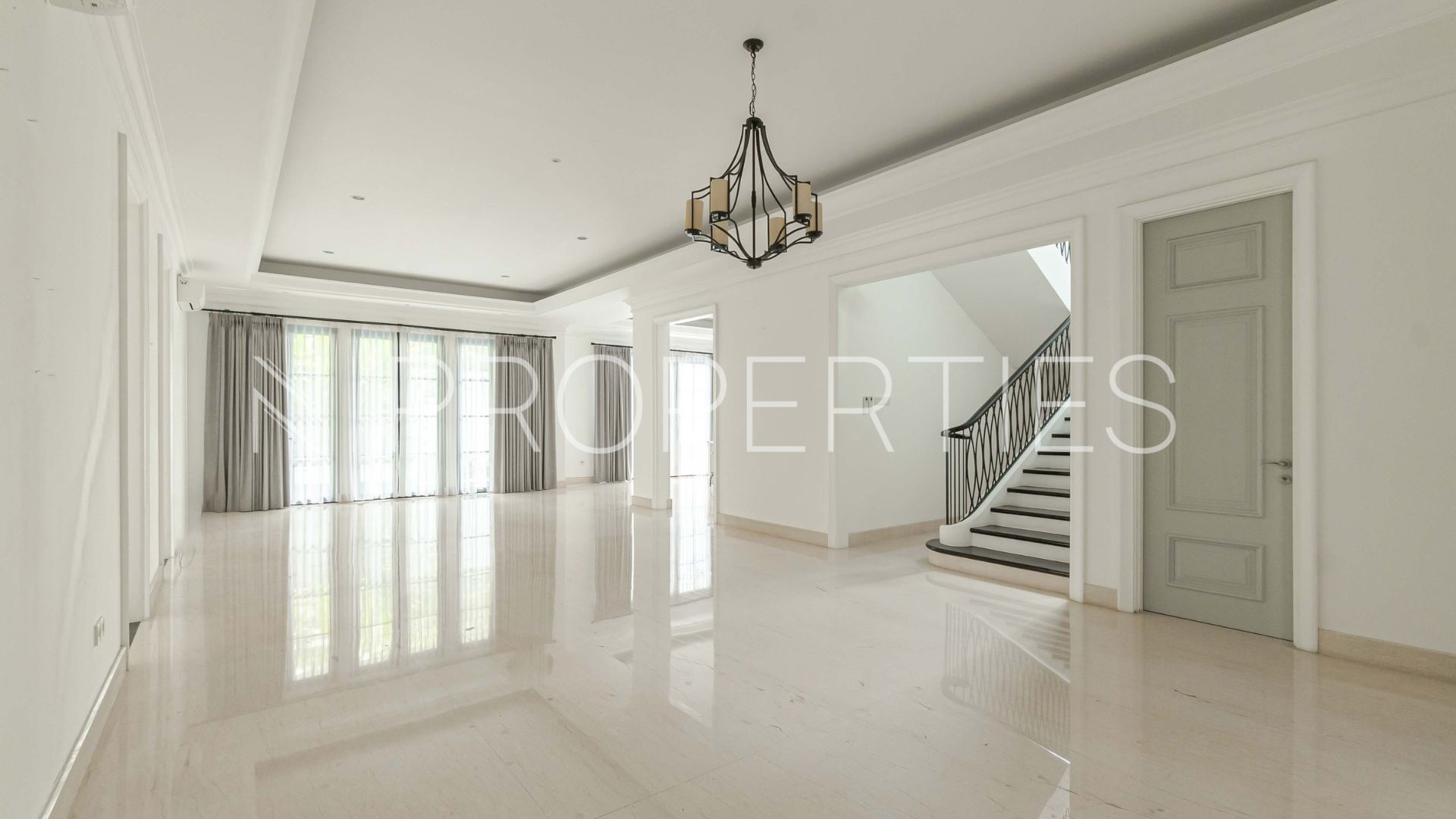 Grand 5BR Family Estate at Cilandak