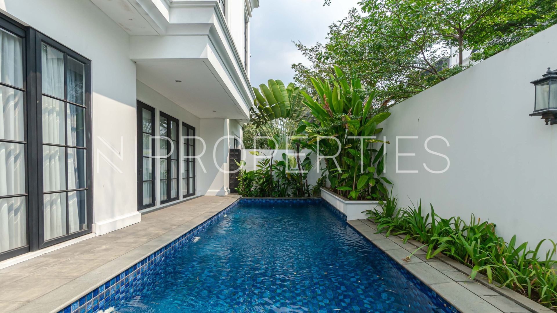 Grand 5BR Family Estate at Cilandak